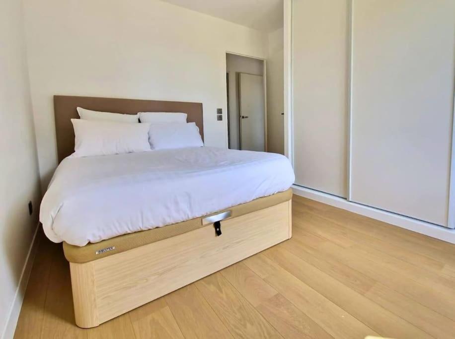 Sublime Appartement 4 Etoiles Neuf T3 Aputeaux 61M2 Proche La Defense, 10M2 De Terrasse Avec Magnifique Vue Exterior foto